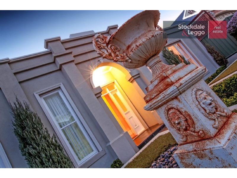 16 Innkeepers Way, Attwood VIC 3049