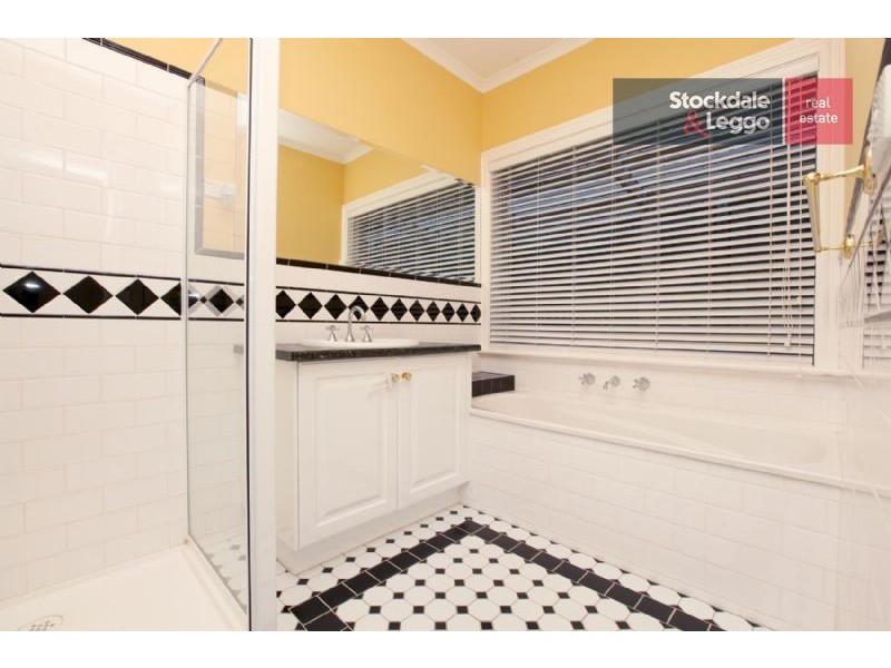 16 Innkeepers Way, Attwood VIC 3049