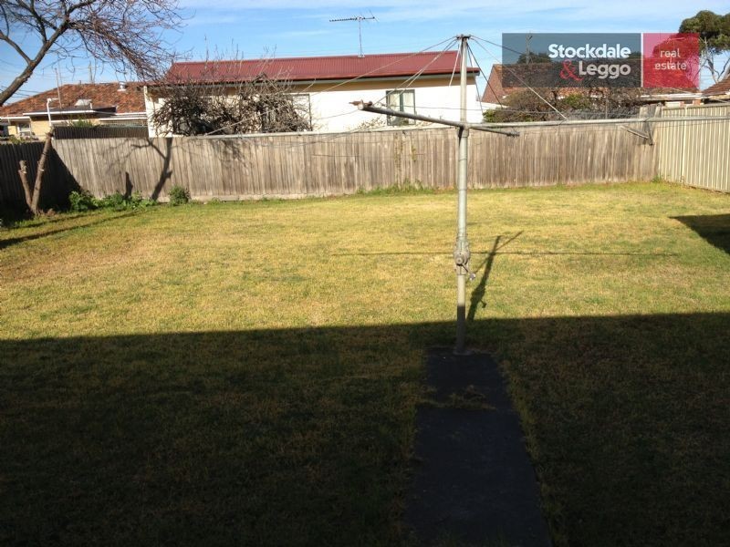 15 Kinnaird Street, Jacana VIC 3047