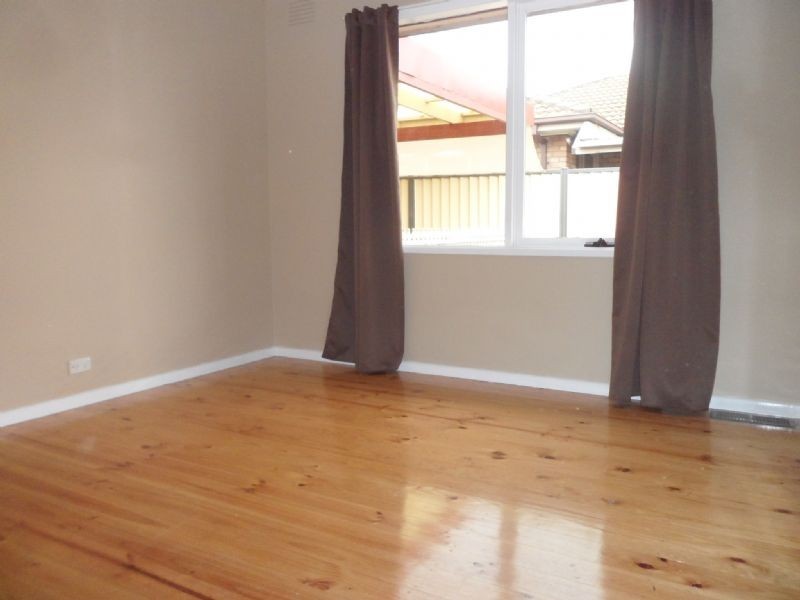 7 Tecoma Court, Gladstone Park VIC 3043