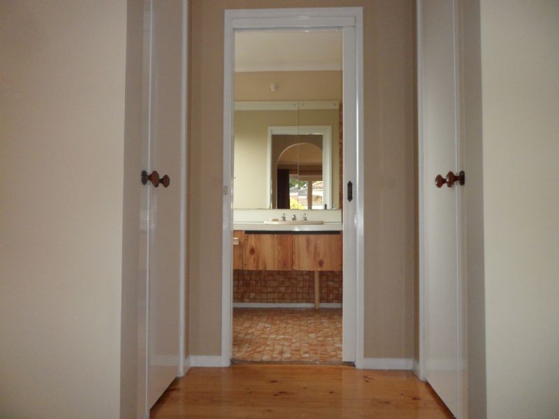 7 Tecoma Court, Gladstone Park VIC 3043