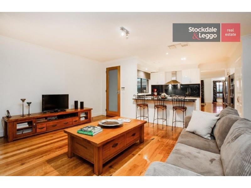 8 Burnley Court, Greenvale VIC 3059