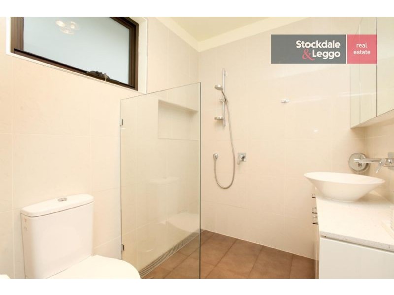 8 Burnley Court, Greenvale VIC 3059