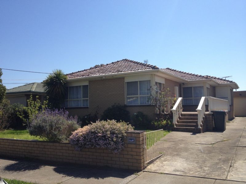 27 Scampton Crescent, Tullamarine VIC 3043