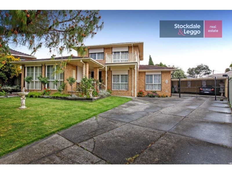 8 Glendale Place, Gladstone Park VIC 3043