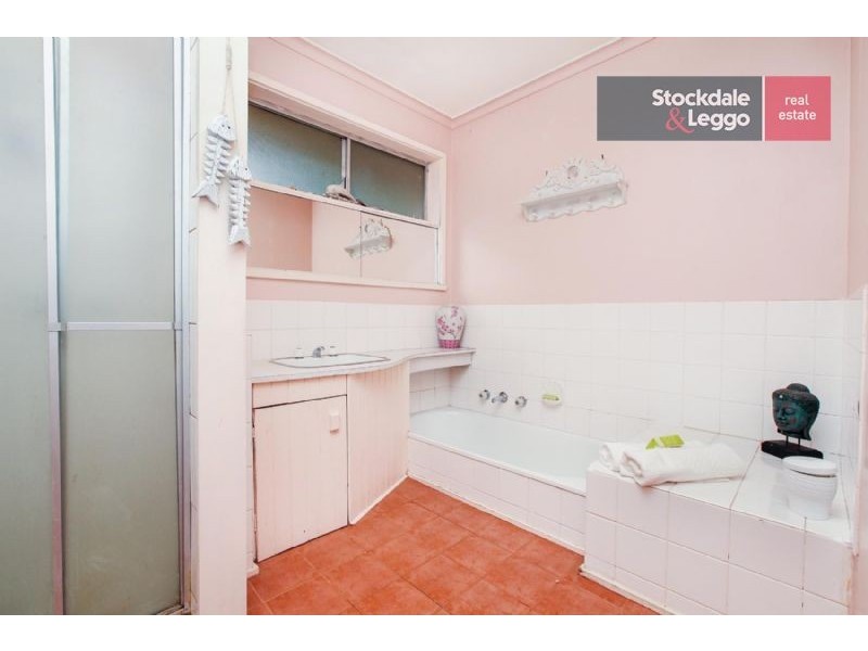 3 Katrina Drive, Gladstone Park VIC 3043