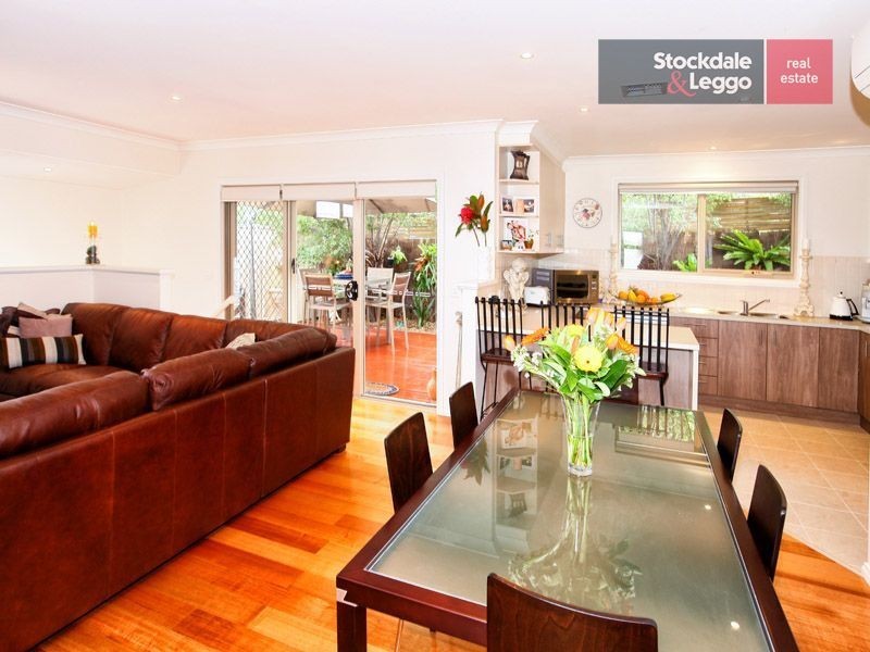 2/24 Wills Street, Westmeadows VIC 3049