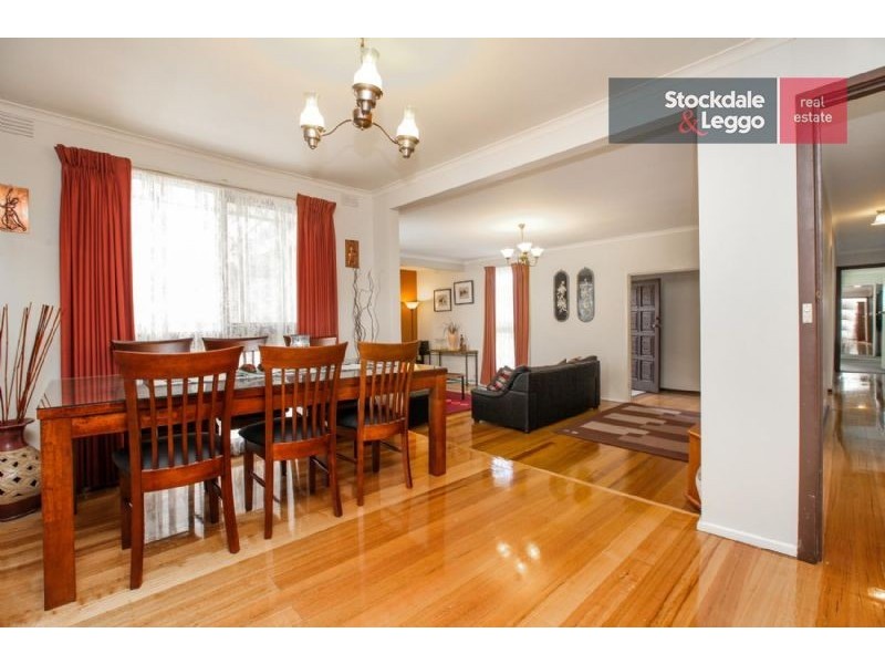 3 Burnleigh Drive, Gladstone Park VIC 3043