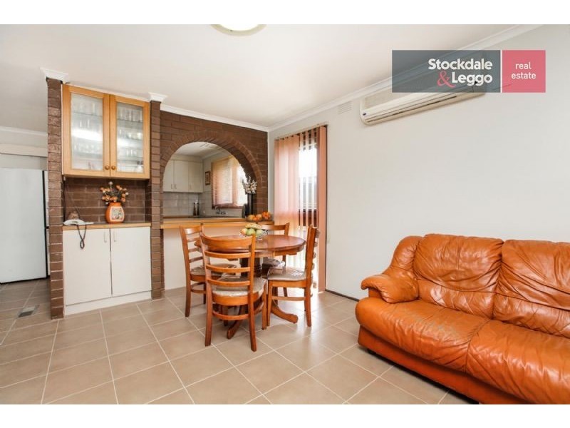 3 Burnleigh Drive, Gladstone Park VIC 3043