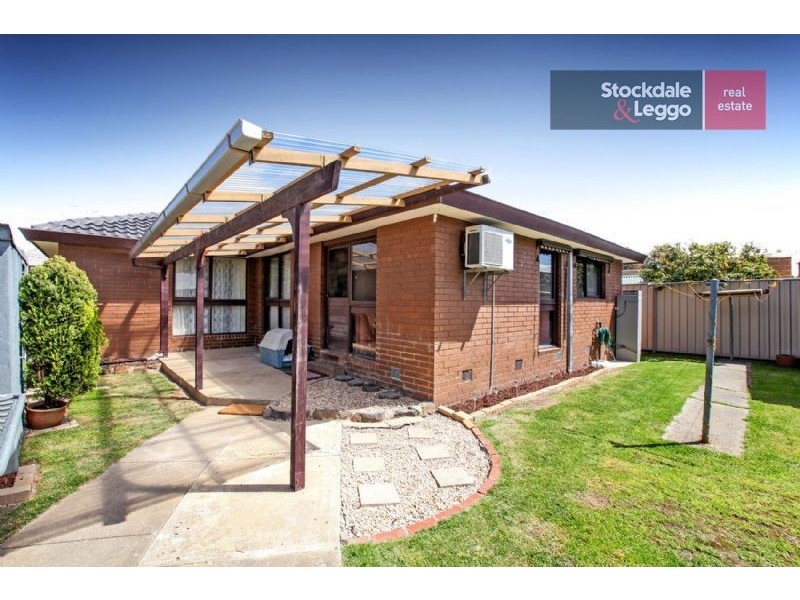3 Burnleigh Drive, Gladstone Park VIC 3043