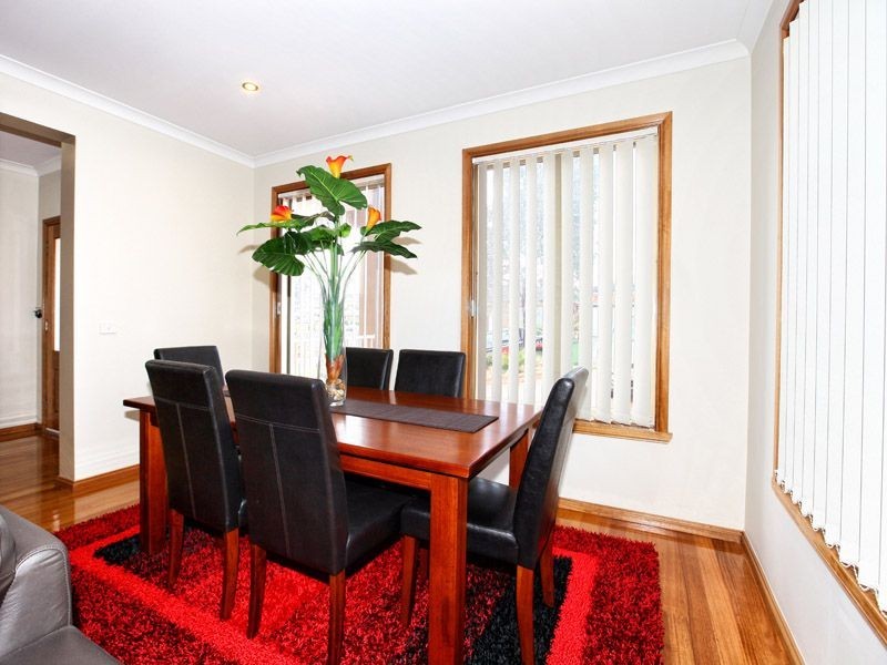 8 Inverie Court, Greenvale VIC 3059