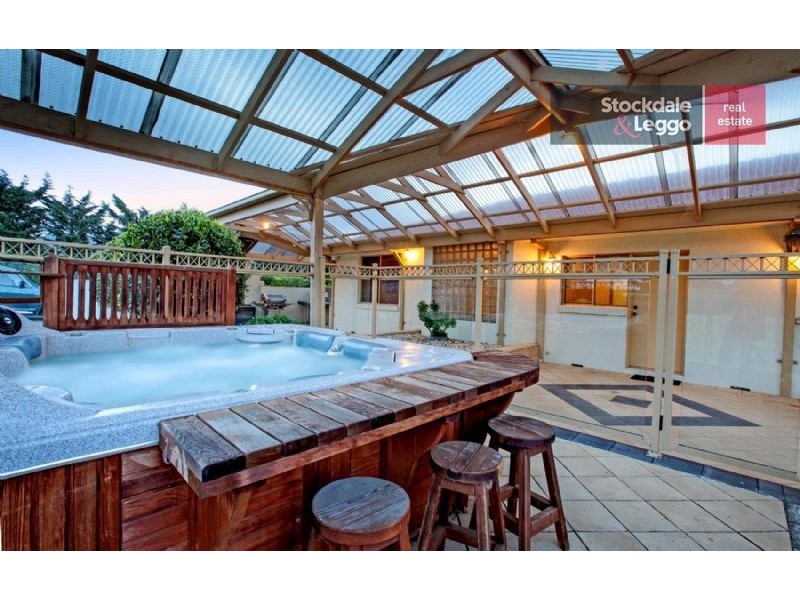 11 Montrose Court, Greenvale VIC 3059