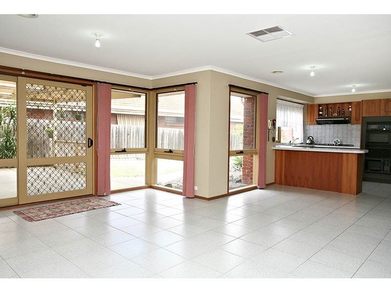 6 Lochton Court, Greenvale VIC 3059