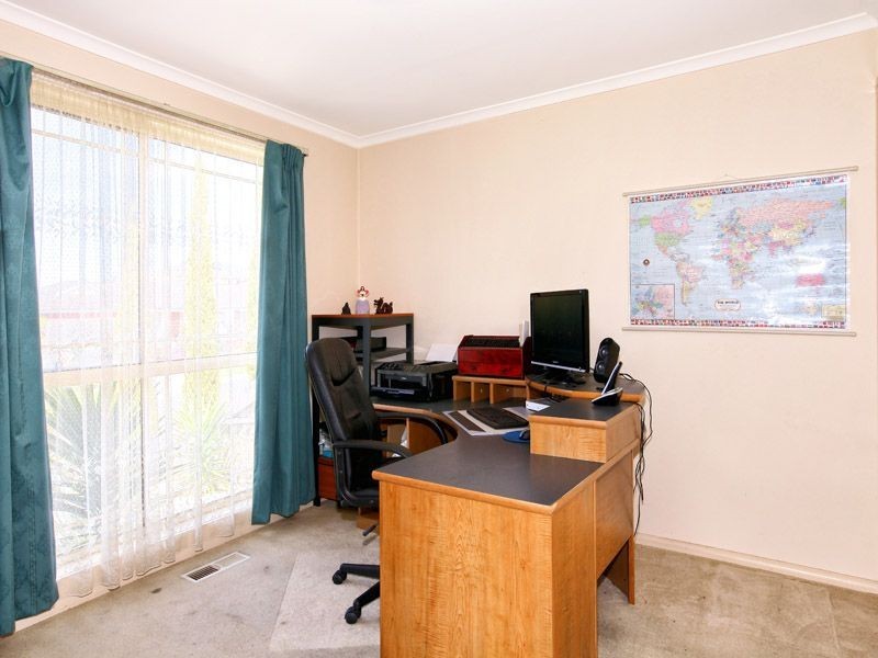 6 Stranraer Close, Greenvale VIC 3059