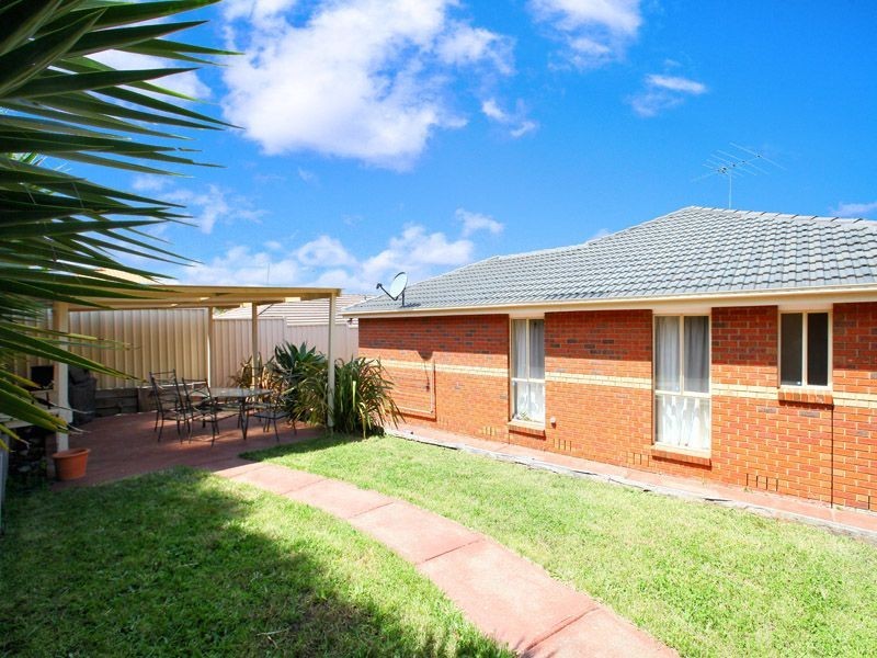 6 Stranraer Close, Greenvale VIC 3059
