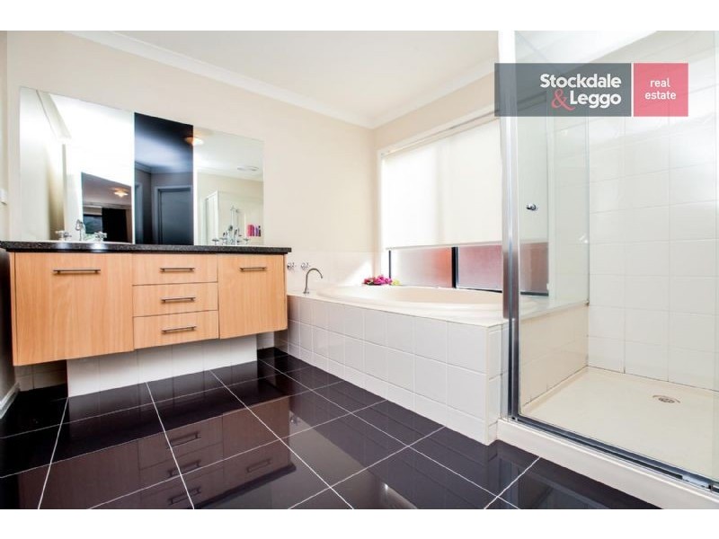 21 Threadneedle Steet, Attwood VIC 3049