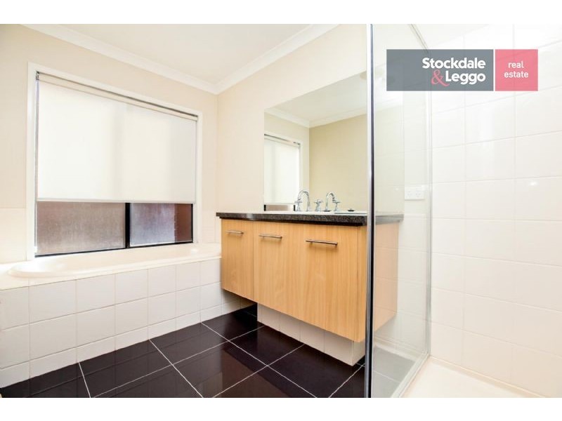 21 Threadneedle Steet, Attwood VIC 3049