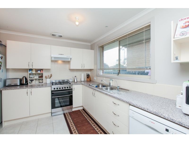 239 Carrick Drive, Gladstone Park VIC 3043