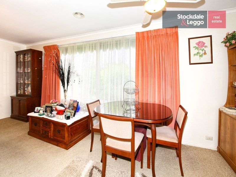 17 Dudley Court, Gladstone Park VIC 3043