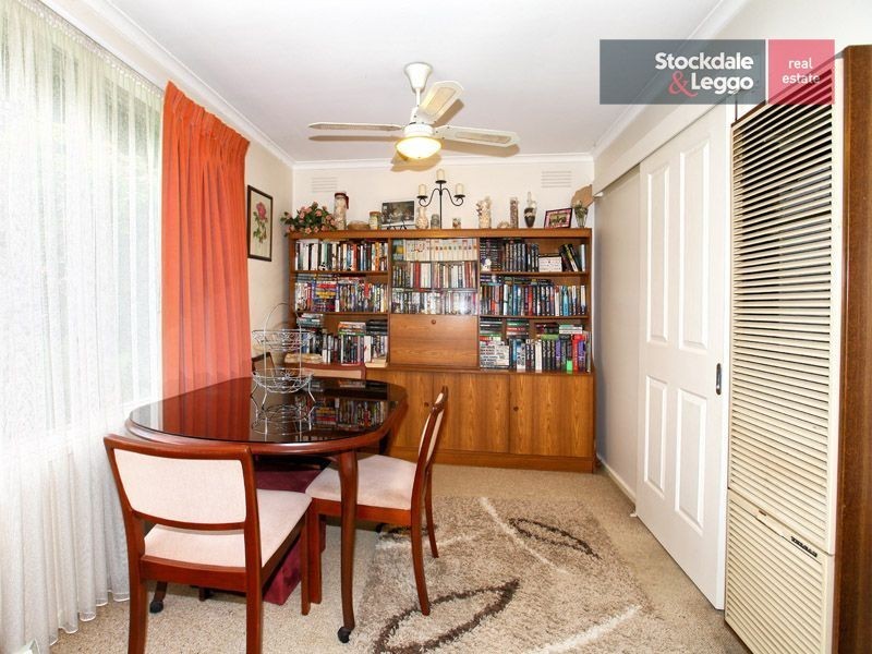 17 Dudley Court, Gladstone Park VIC 3043