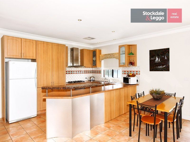 14 Darvell Court, Greenvale VIC 3059