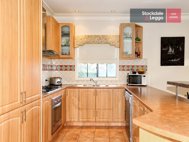 14 Darvell Court, Greenvale VIC 3059