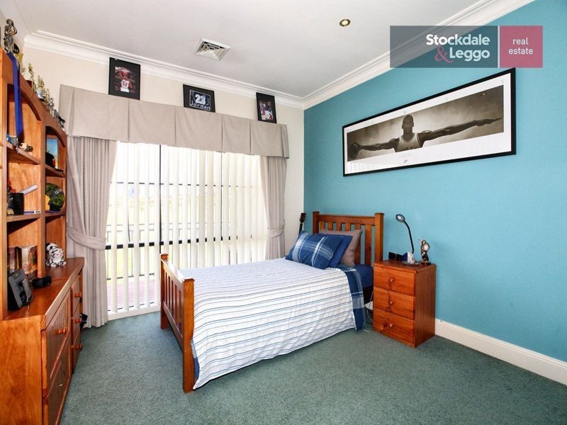 14 Darvell Court, Greenvale VIC 3059