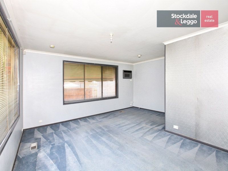 5 Rodwell Place, Gladstone Park VIC 3043