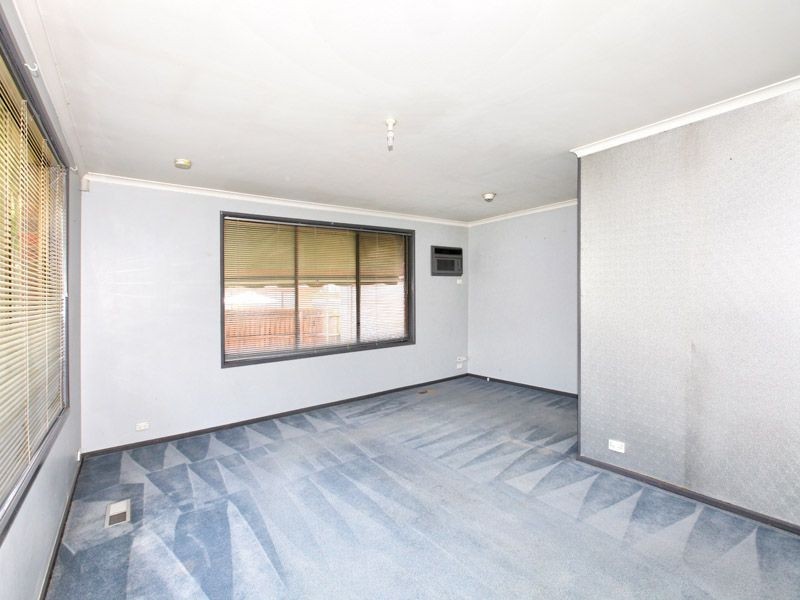 5 Rodwell Place, Gladstone Park VIC 3043