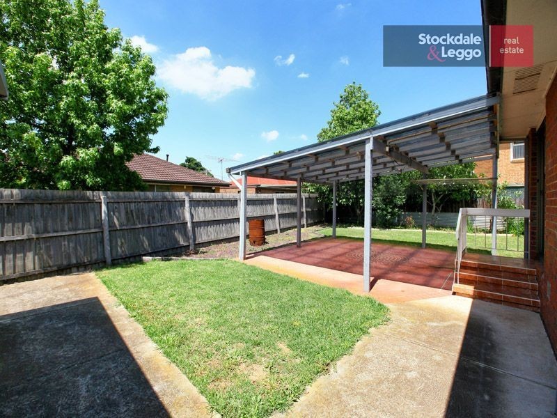 5 Rodwell Place, Gladstone Park VIC 3043