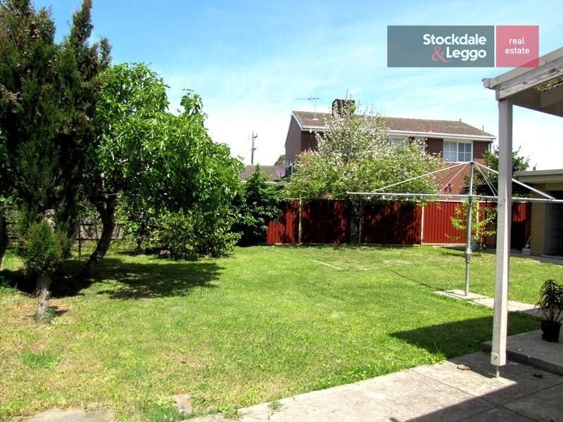 20 Vaucluse Avenue, Gladstone Park VIC 3043