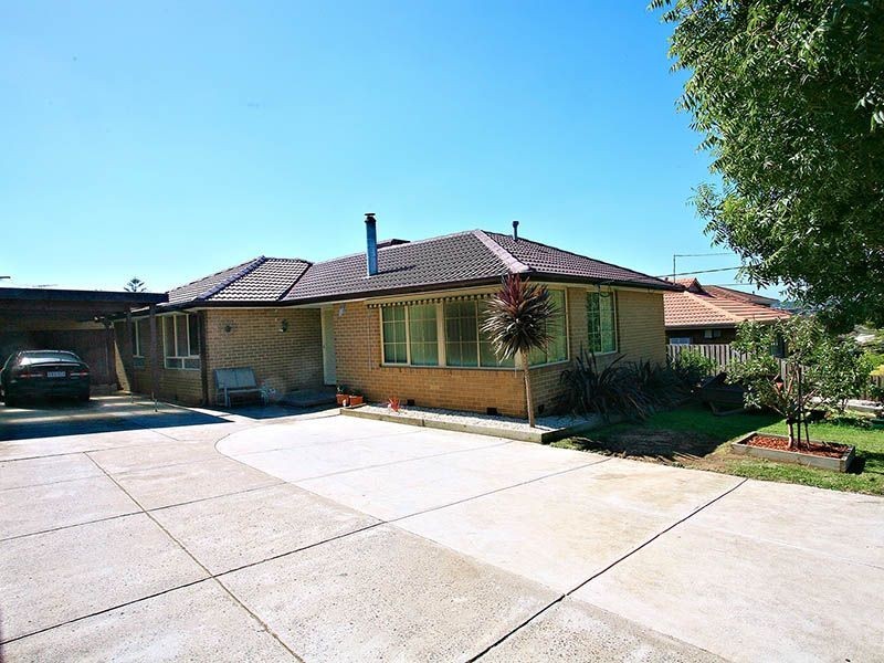 43 North Circular Road, Gladstone Park VIC 3043