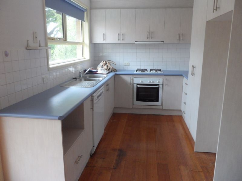 43 North Circular Road, Gladstone Park VIC 3043