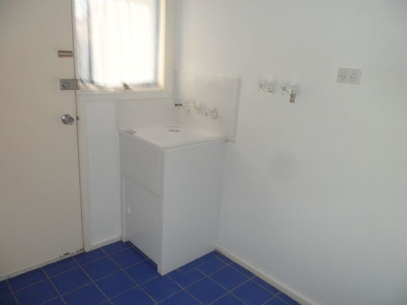 43 North Circular Road, Gladstone Park VIC 3043
