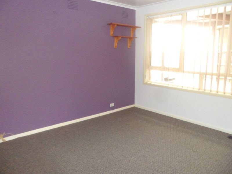 43 North Circular Road, Gladstone Park VIC 3043