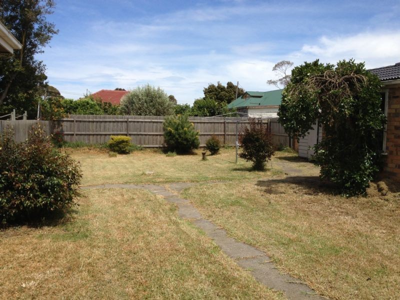 17 Banksia Grove, Tullamarine VIC 3043