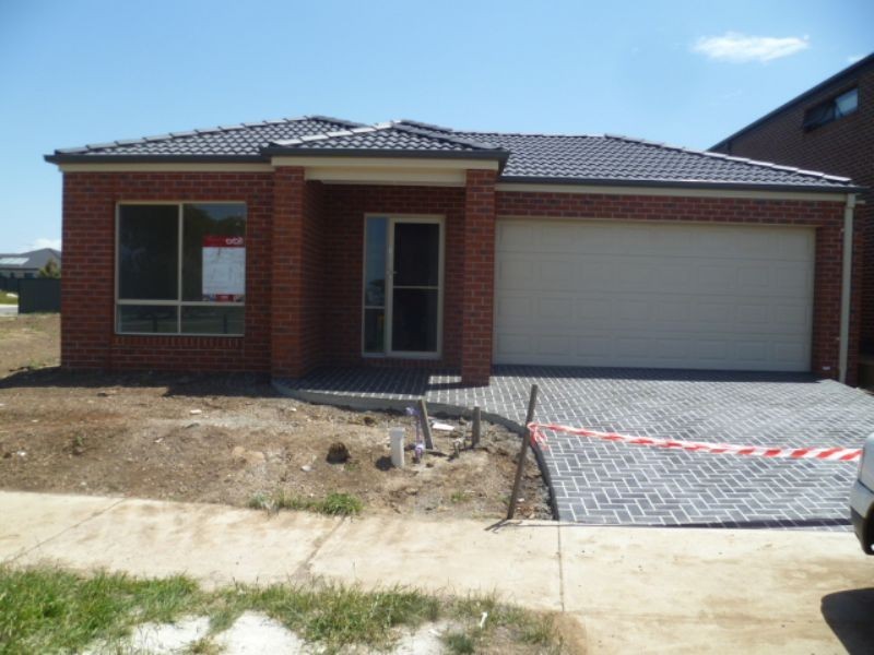 105 Serenity Way, Craigieburn VIC 3064