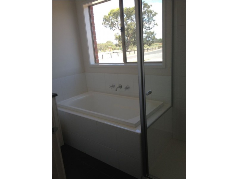 105 Serenity Way, Craigieburn VIC 3064