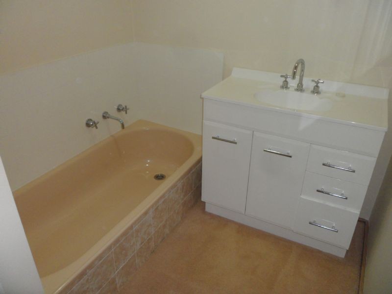 6 Jessop Court, Gladstone Park VIC 3043