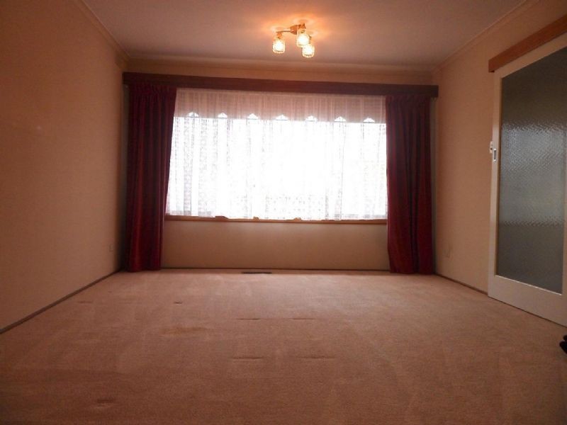 6 Jessop Court, Gladstone Park VIC 3043