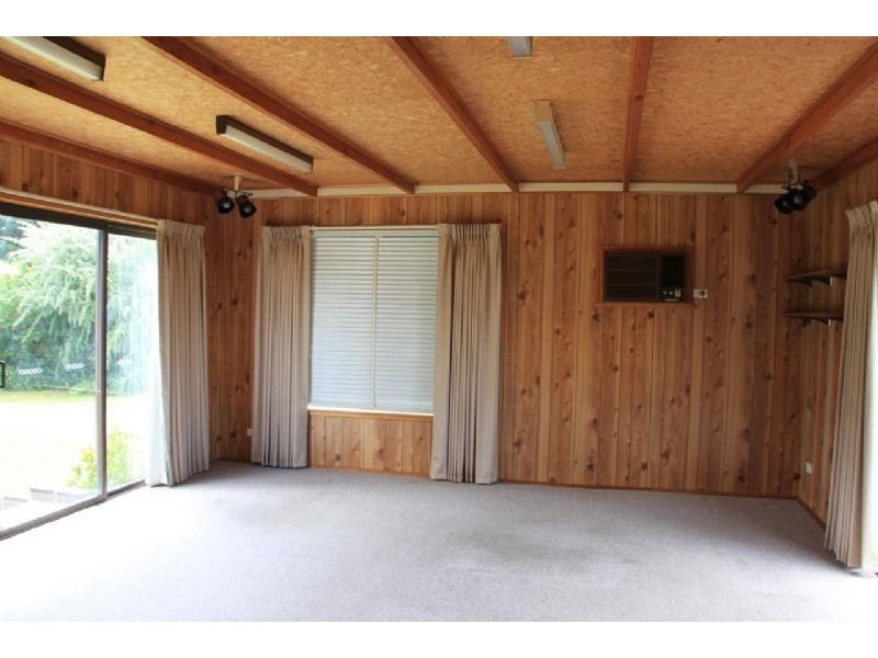 6 Jessop Court, Gladstone Park VIC 3043