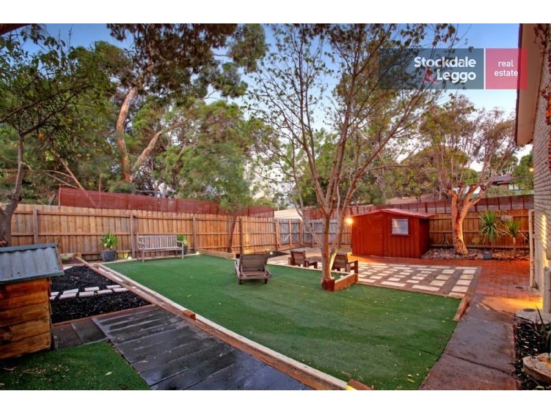 318 Carrick Drive, Gladstone Park VIC 3043