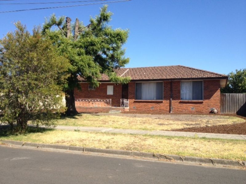 10 Samara Grove, Gladstone Park VIC 3043