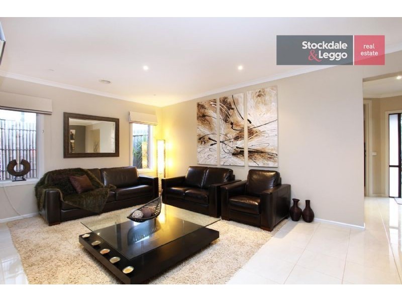 10 Douglas Court, Westmeadows VIC 3049