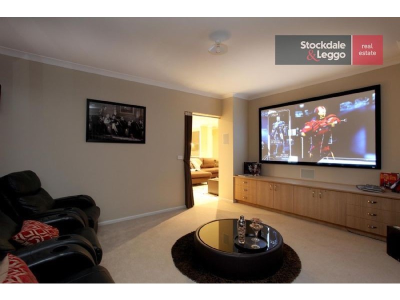 10 Douglas Court, Westmeadows VIC 3049