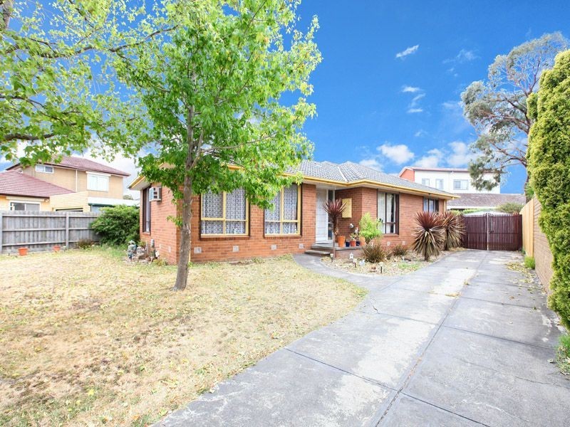 240 Carrick Drive, Gladstone Park VIC 3043