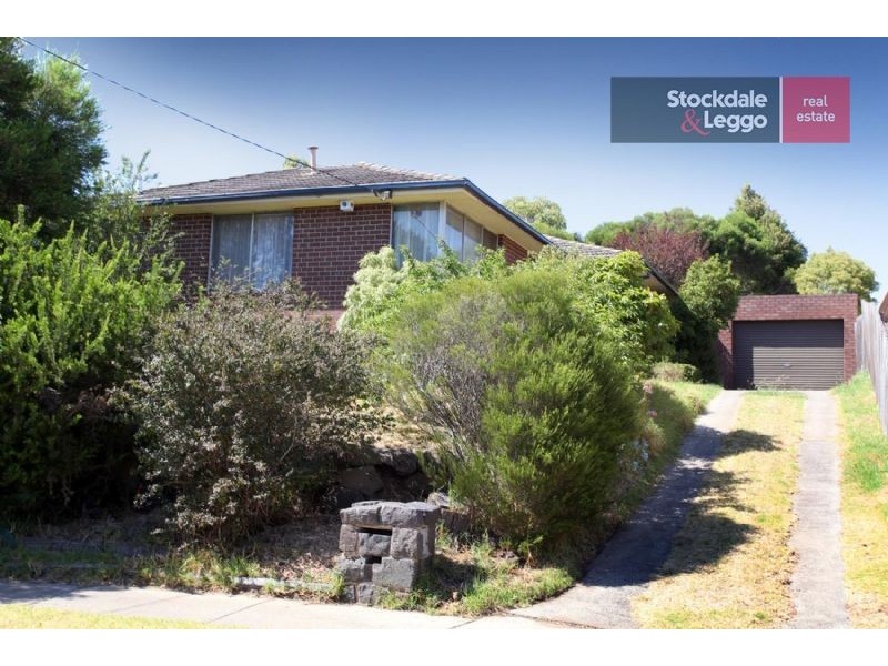 10 Reeves Close, Gladstone Park VIC 3043