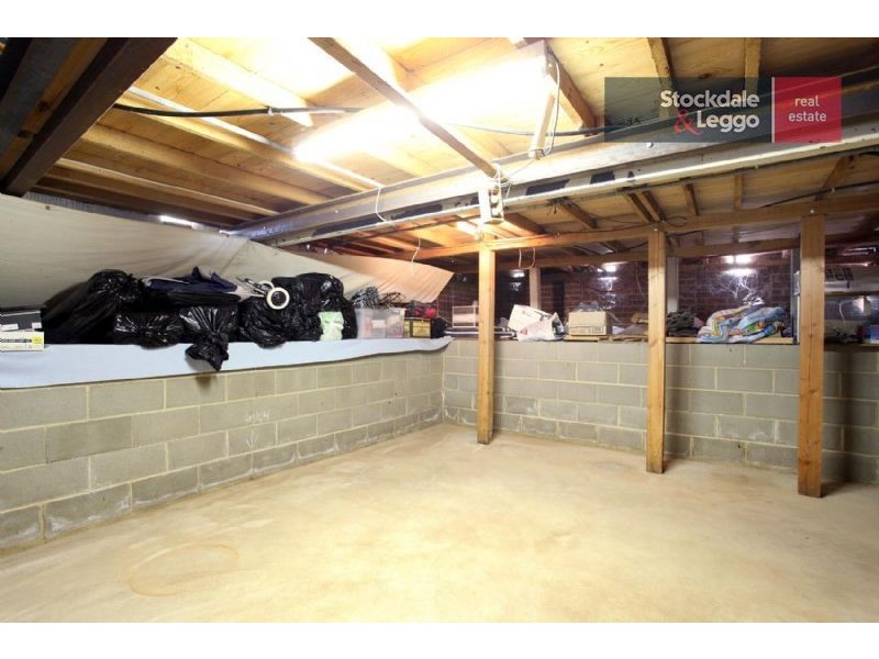 10 Reeves Close, Gladstone Park VIC 3043