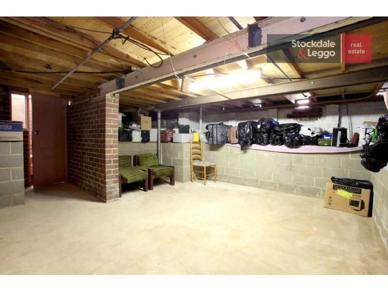 10 Reeves Close, Gladstone Park VIC 3043