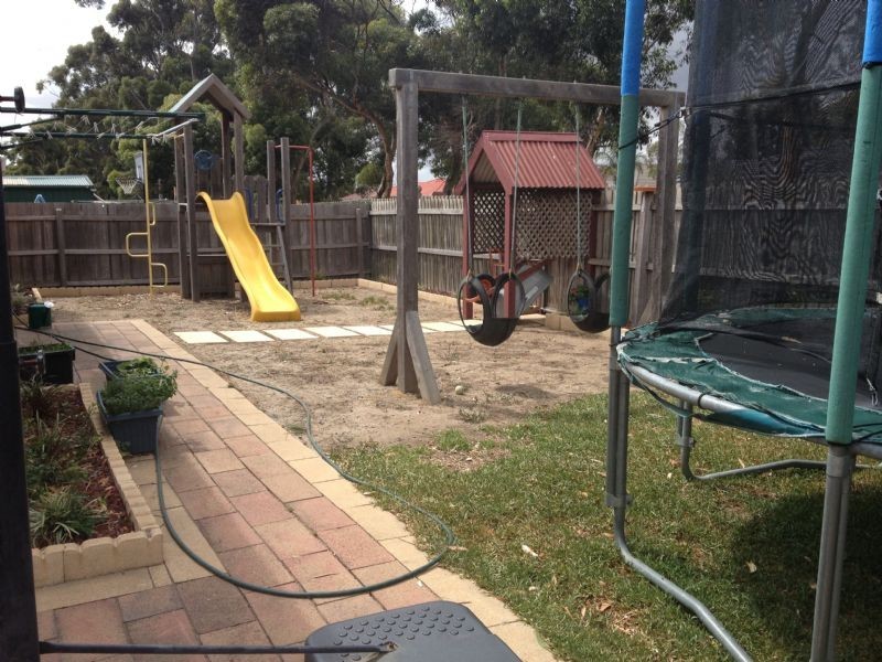 11 Bonney Place, Roxburgh Park VIC 3064